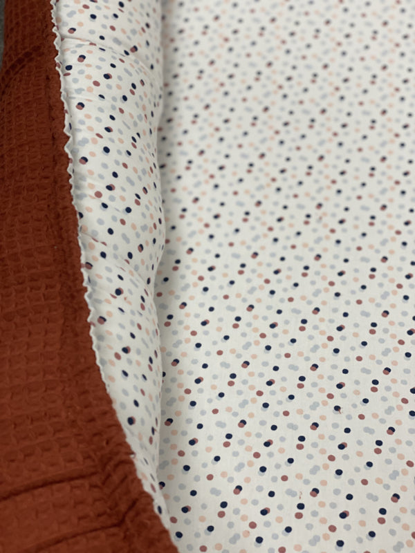 Babynestjes koper gekleurde stippen