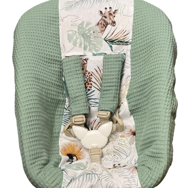 Stokke newborn hoes oud groen wild animal