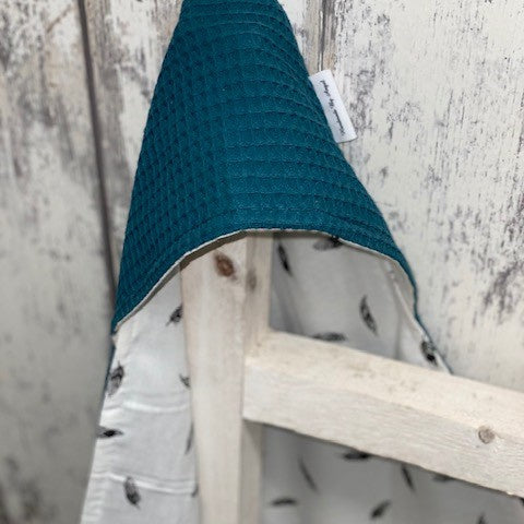 Wikkeldoek petrol kleine veertjes