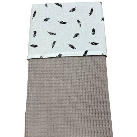 Baby deken kinderwagen deken wieg deken kleine veertjes zand taupe kleur
