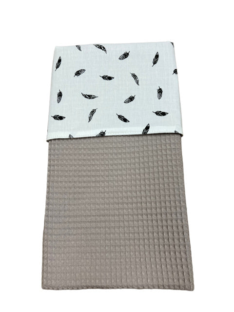 Baby deken kinderwagen deken wieg deken kleine veertjes zand taupe kleur