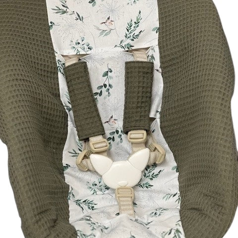 Stokke newborn hoes legergroen takje vogel