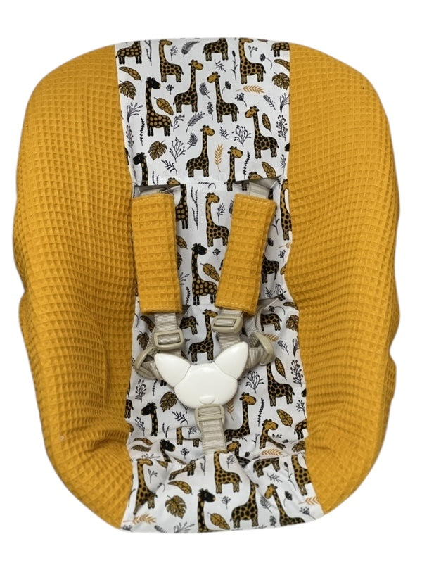 Stokke newborn hoes okergeel geel giraffe