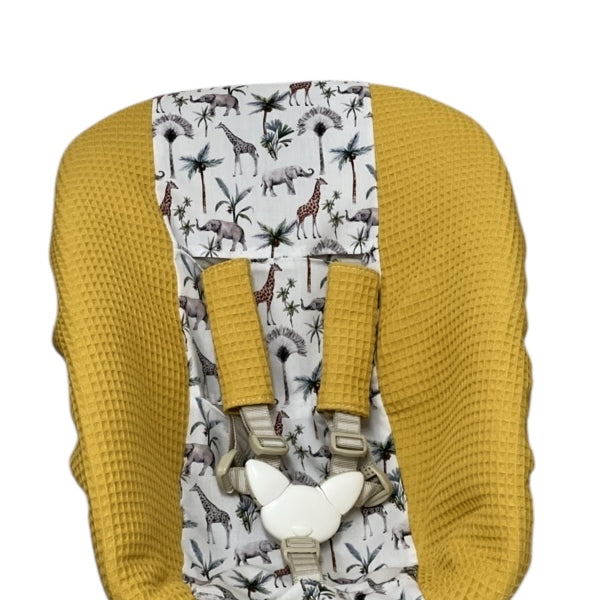 Stokke newborn hoes okergeel jungle giraffe olifantjes