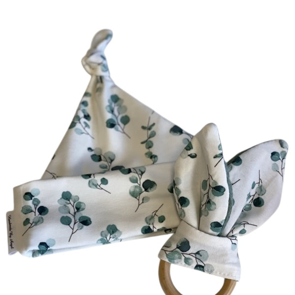 Newborn mutsje eucalyptus takje