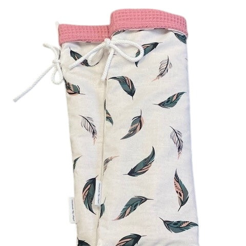 Kruikzak diep donker roze gekleurde veertjes