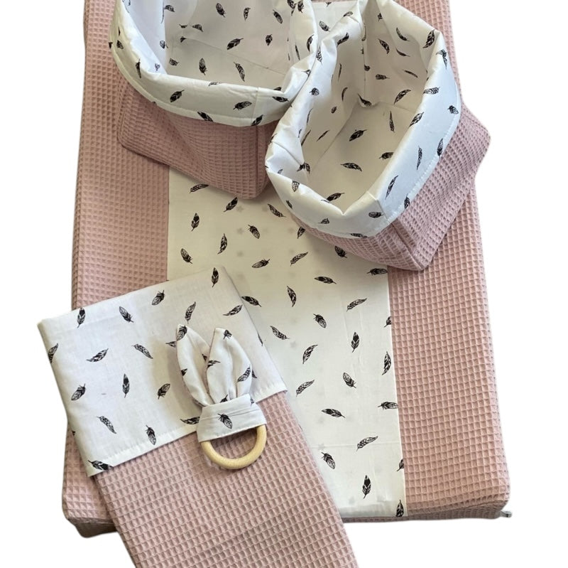 Commode Mandje Oud Roze Kleine Veertjes