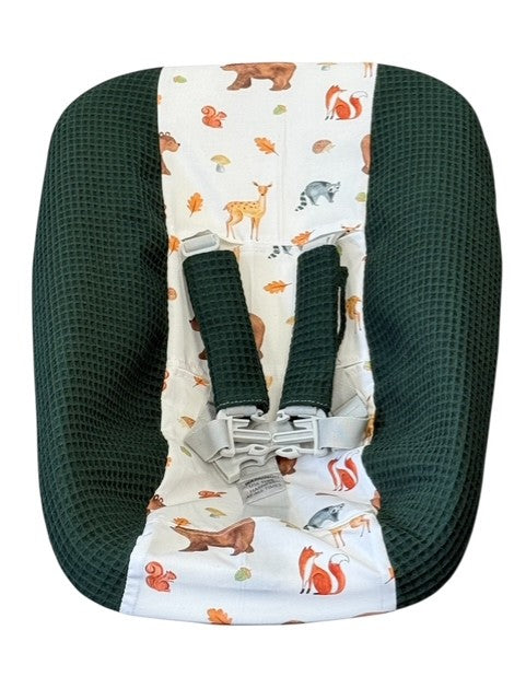 Stokke Newborn hoes donker groen forest animal
